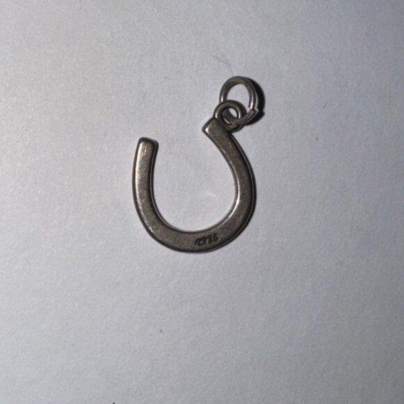 Sterling Silver Horseshoe Pendant - Picture 16 of 16